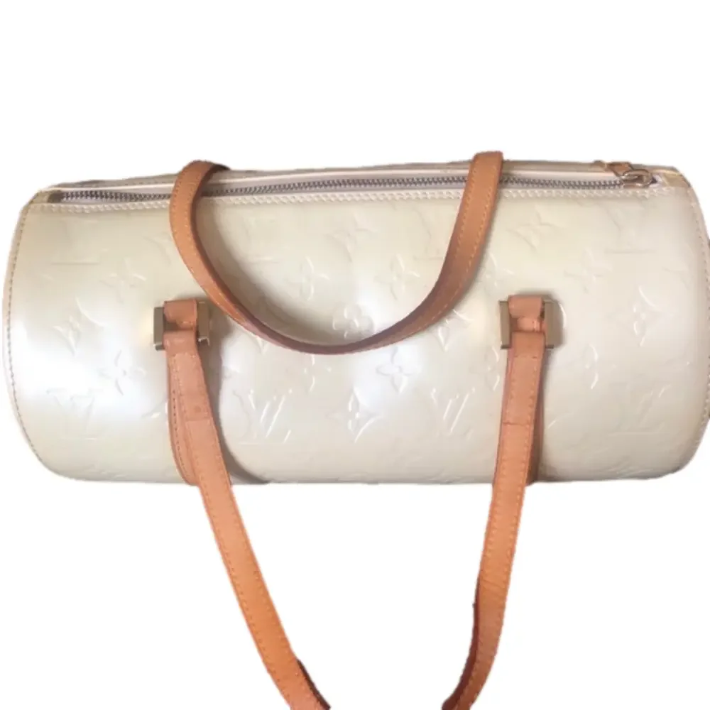 Louis Vuitton Cream Patent Monogram Barrel Bag with Tan Handles - Picture 2 of 10